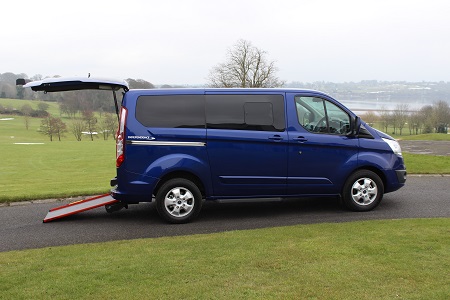 Ford Tourneo Custom Second row of seats